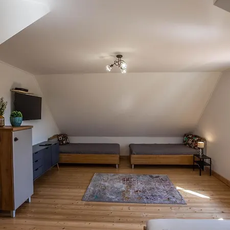 Oszter Udvarhaz 아파트 Kekkut