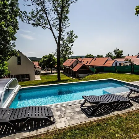 Oszter Udvarhaz 아파트