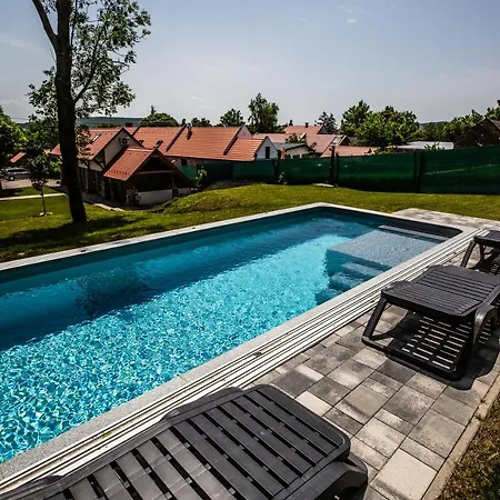 아파트 Oszter Udvarhaz